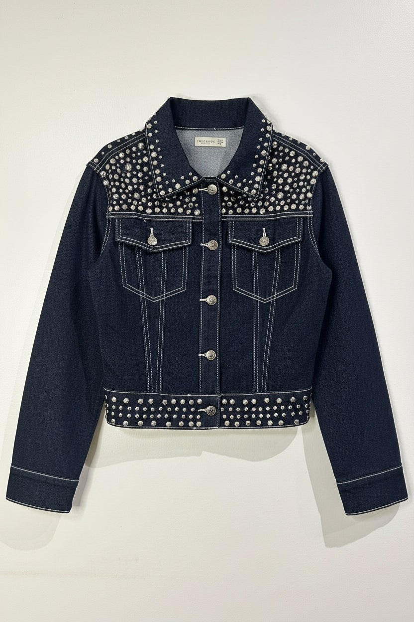 Chaqueta de tachuelas