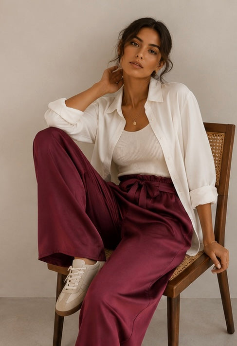 Pantalón satinado con lazo